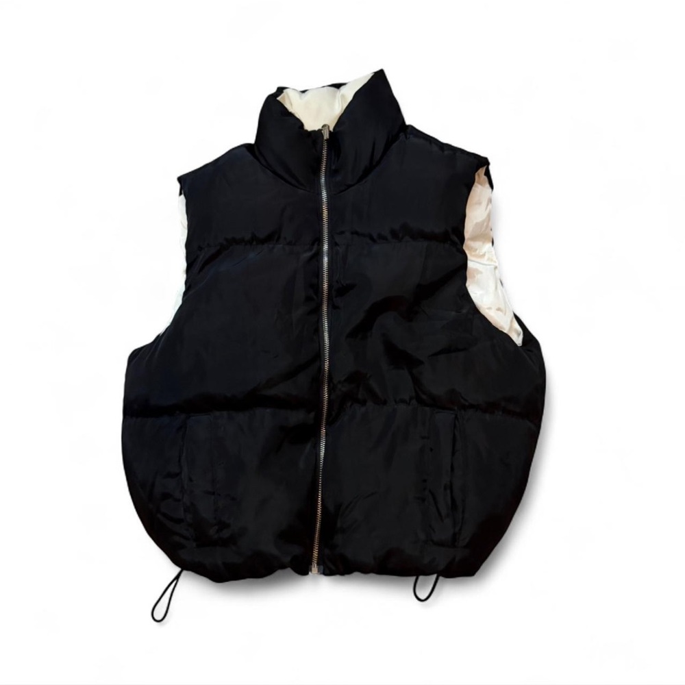 Reversible Black & Cream White Puffer Vest Jacket with Pockets